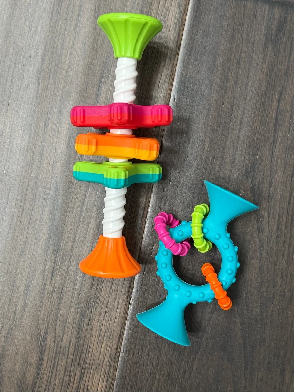 Fat Brain Toys Mini Spinny and Suction loop rattle